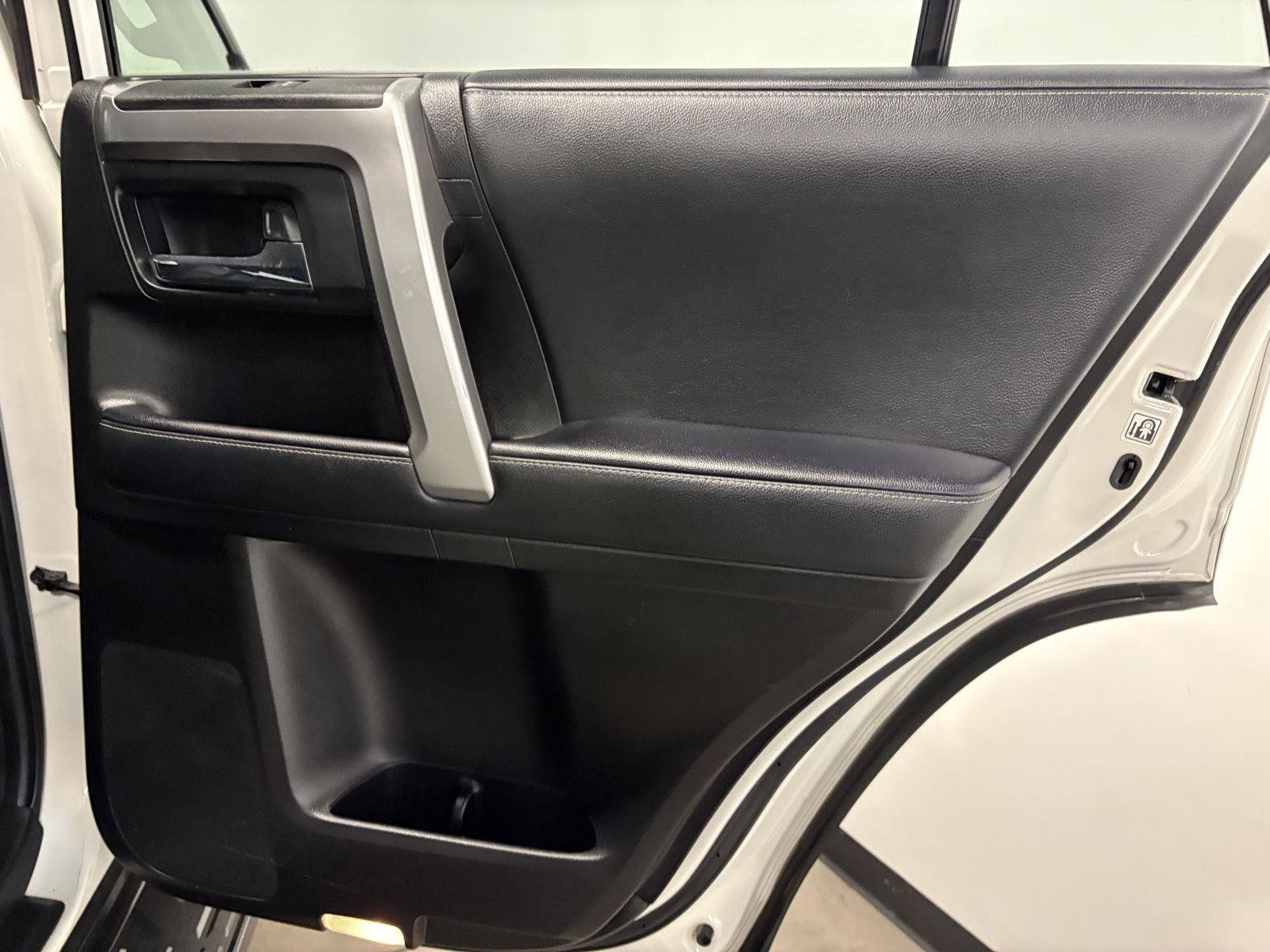 Used 2021 Toyota 4Runner SR5 Premium AWD/4WD image 46
