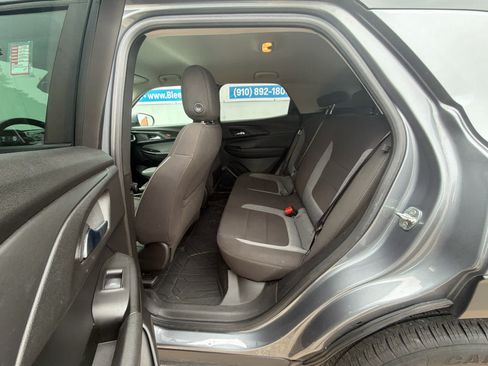 Used 2021 Chevrolet TrailBlazer LT w/ Convenience Package FWD image 34