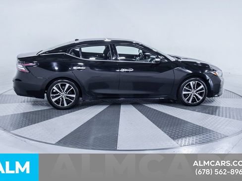 Used 2023 Nissan Maxima SL FWD image 11
