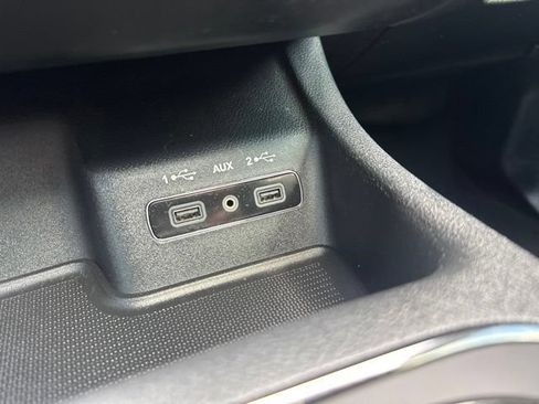 Used 2019 Dodge Durango R/T w/ Technology Group AWD/4WD image 34