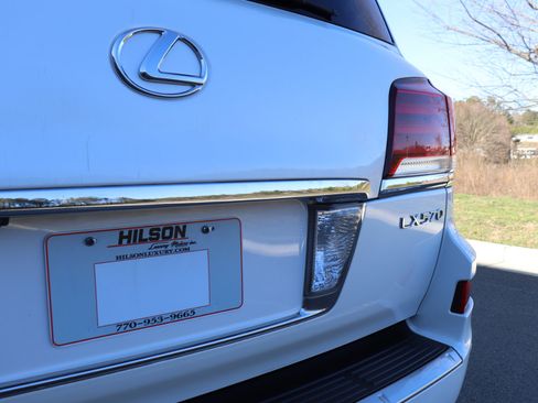 Used 2013 Lexus LX 570 4WD image 13