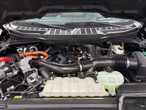 Used 2025 Ford F150 Lariat w/ Equipment Group 502A High image 29