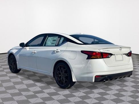 New 2025 Nissan Altima 2.5 SR w/ SR Premium Package image 5
