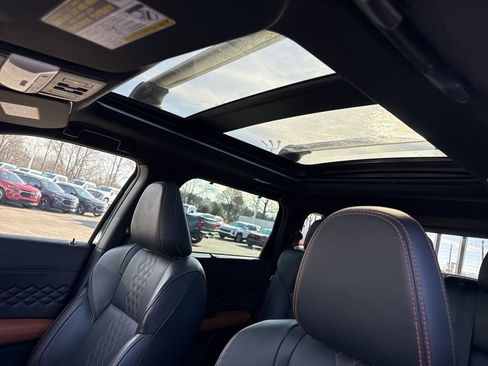 Used 2022 Mitsubishi Outlander SEL image 12