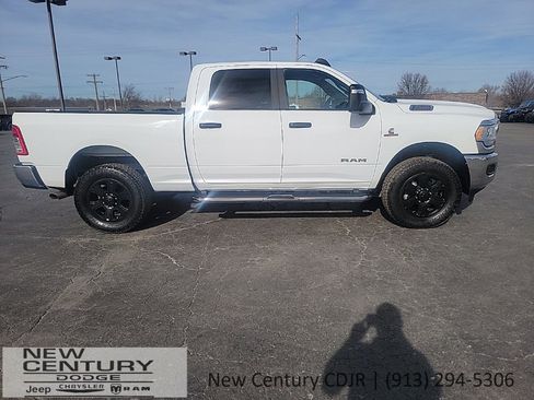 Used 2023 RAM 3500 Big Horn w/ Level 1 Equipment Group image 6