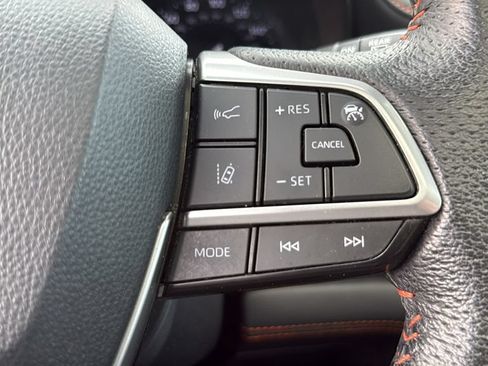 Used 2021 Toyota Sienna XSE w/ XSE Plus Package FWD image 34