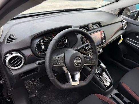 New 2025 Nissan Versa SR w/ Trunk Package image 17