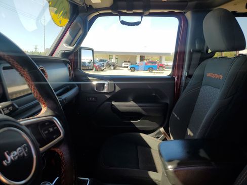 Used 2021 Jeep Gladiator Mojave w/ Cold Weather Group AWD/4WD image 26