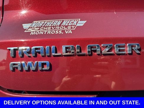 Used 2025 Chevrolet TrailBlazer LT AWD/4WD image 28