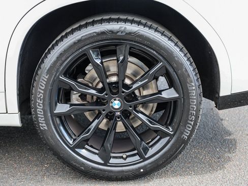 Used 2022 BMW X4 xDrive30i w/ M Sport Package 2 AWD/4WD image 31