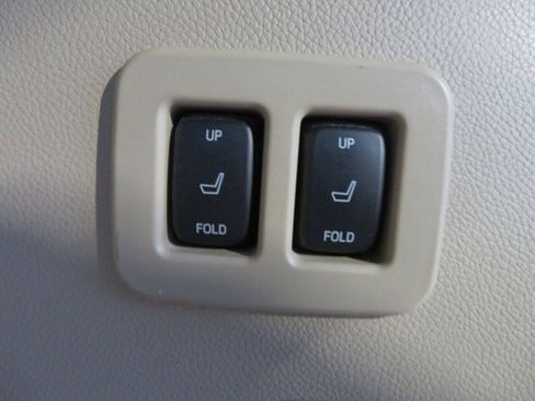 Used 2014 Ford Expedition EL XLT w/ Equipment Group 202A AWD/4WD image 25