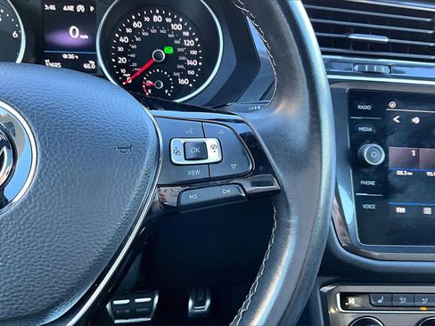 Used 2021 Volkswagen Tiguan SE R-Line image 30