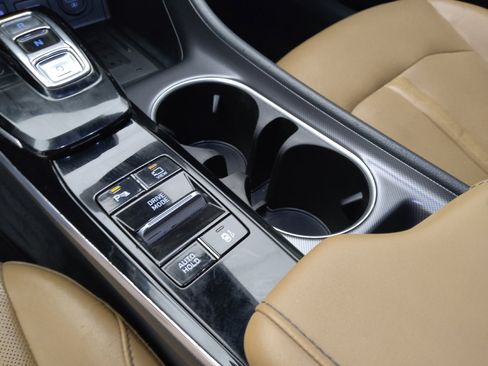 Used 2020 Hyundai Sonata Limited FWD image 26