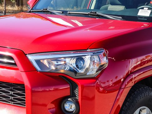 Used 2023 Toyota 4Runner SR5 image 5