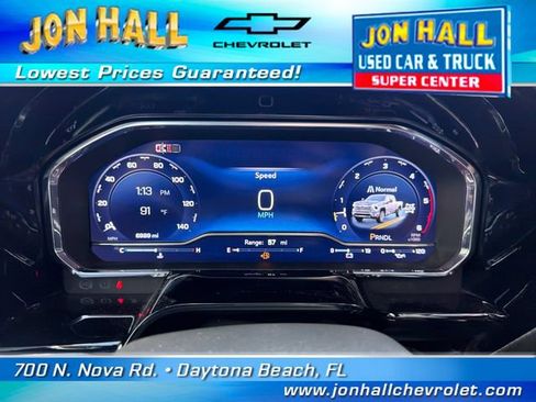 Used 2024 Chevrolet Silverado 2500 High Country w/ High Country Premium Package AWD/4WD image 28