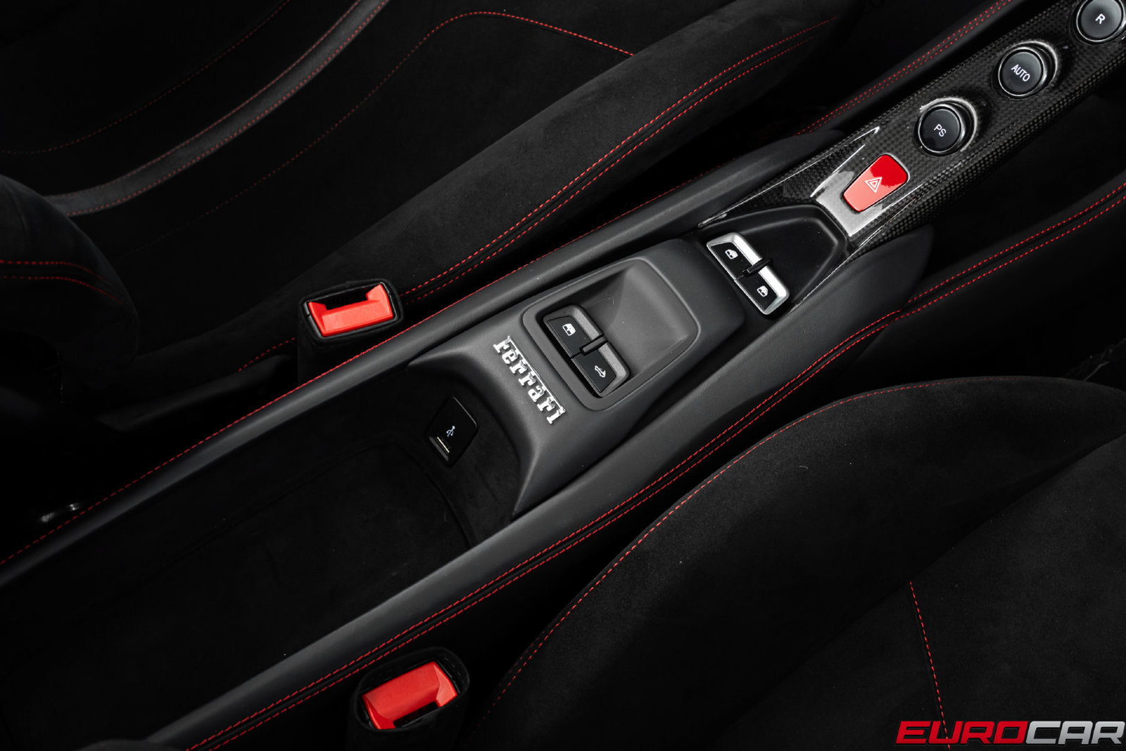 Used 2023 Ferrari F8 Tributo RWD image 38