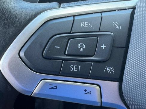 Used 2024 Volkswagen Atlas SEL AWD/4WD image 26