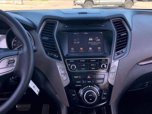 Used 2017 Hyundai Santa Fe Sport image 6