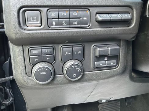 Used 2023 Chevrolet Tahoe High Country w/ Advanced Technology Package AWD/4WD image 19