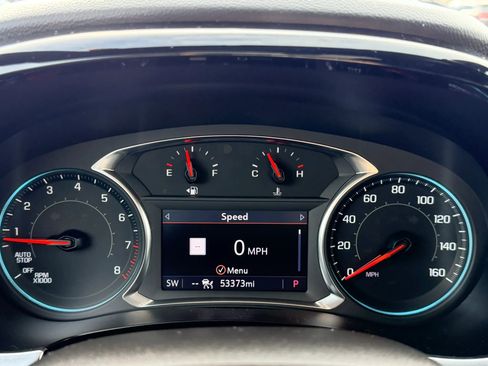 Used 2023 Chevrolet Traverse RS AWD/4WD image 16