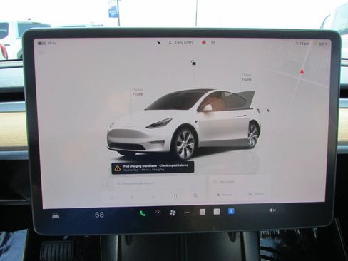Used 2023 Tesla Model Y Long Range AWD/4WD image 23