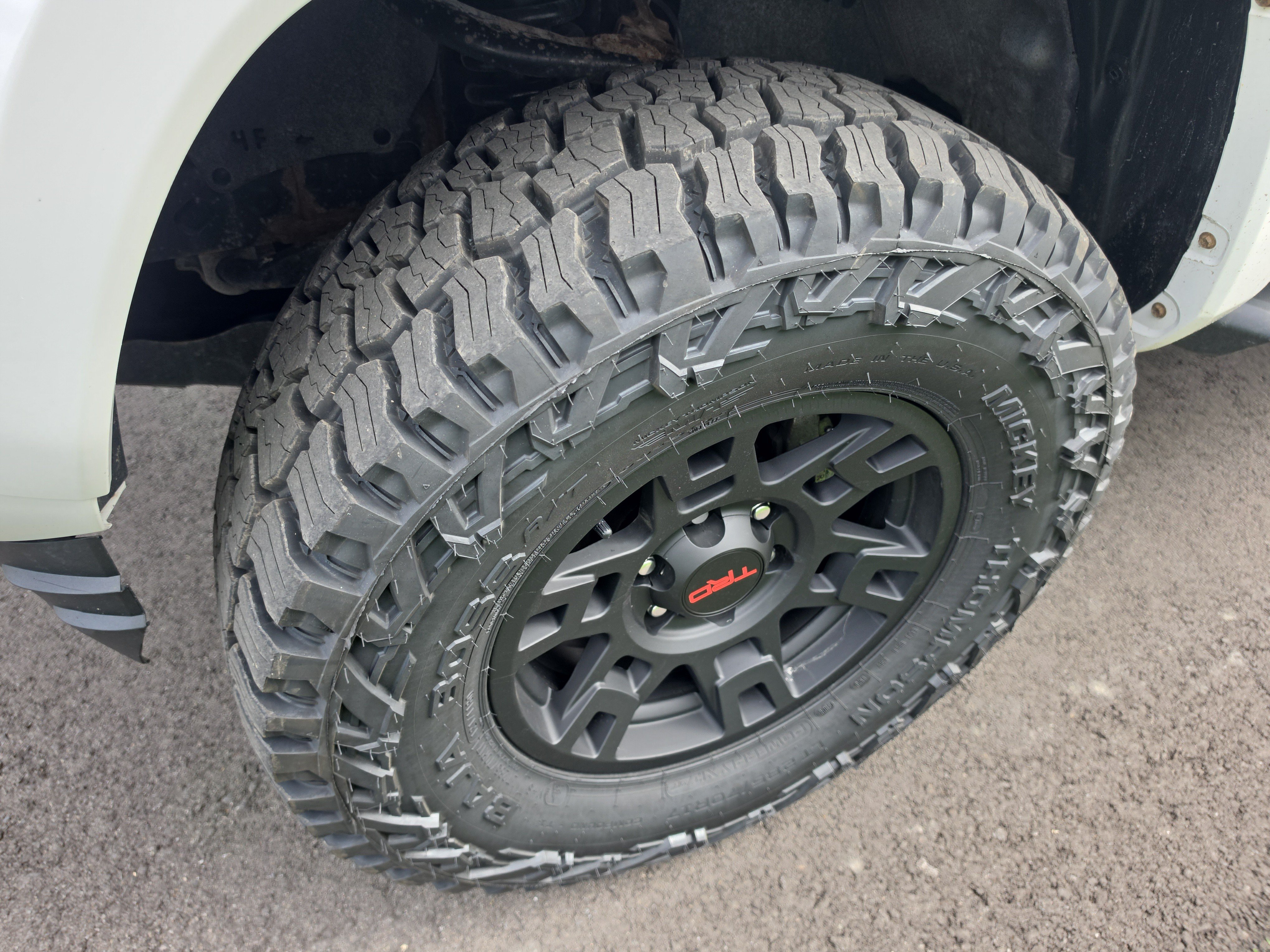 Used 2022 Toyota Tacoma SR5 w/ Technology Package AWD/4WD image 9