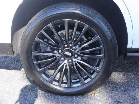 Used 2025 Cadillac Escalade Sport Platinum w/ LPO, Floor Liner Package AWD/4WD image 46