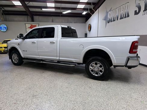 Used 2022 RAM 2500 Laramie AWD/4WD image 4