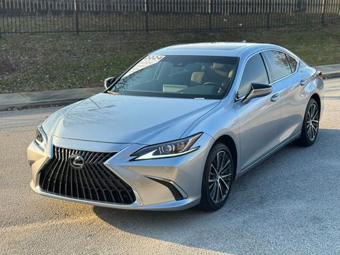 Certified 2024 Lexus ES 350 w/ Premium Package image 9