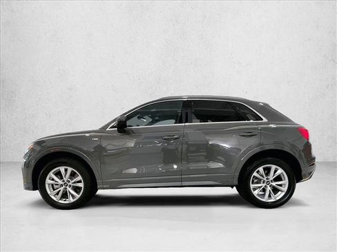 Used 2024 Audi Q3 2.0T Premium w/ Convenience Package AWD/4WD image 6