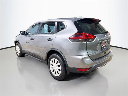 Used 2020 Nissan Rogue S image 9
