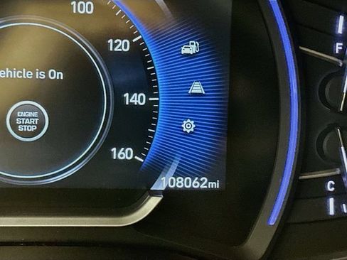 Used 2019 Hyundai Santa Fe SEL AWD/4WD image 15