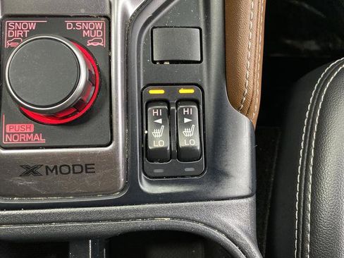 Used 2023 Subaru Forester Touring image 8