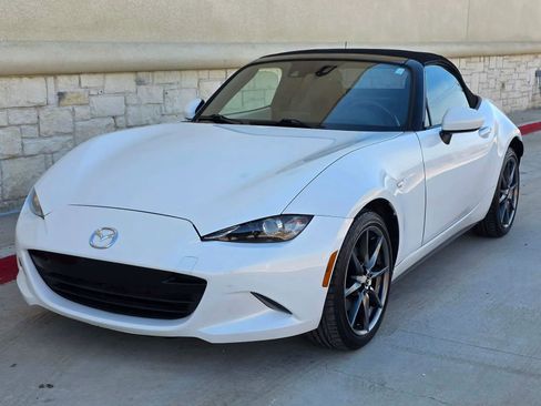 Used 2016 MAZDA MX-5 Miata Grand Touring image 7