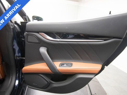 Used 2022 Maserati Ghibli Modena Q4 image 24