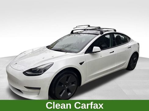 Used 2022 Tesla Model 3 Long Range AWD/4WD image 3