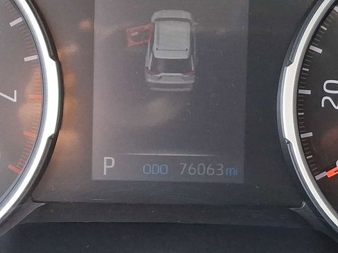 Used 2021 Toyota RAV4 XLE w/ Convenience Package image 22