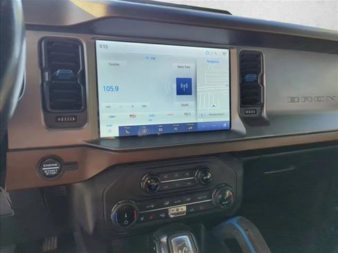 Used 2022 Ford Bronco Outer Banks w/ Sasquatch Package image 12