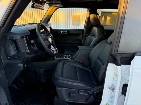 New 2025 Ford Bronco Badlands image 13