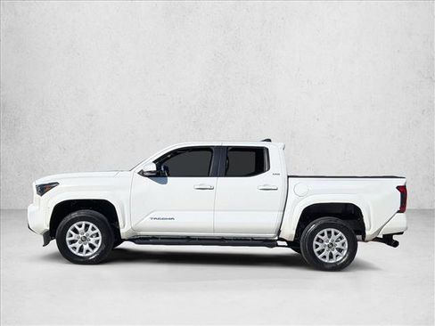 Used 2024 Toyota Tacoma SR5 image 9