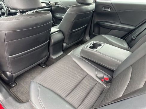 Used 2016 Honda Accord Sport image 40