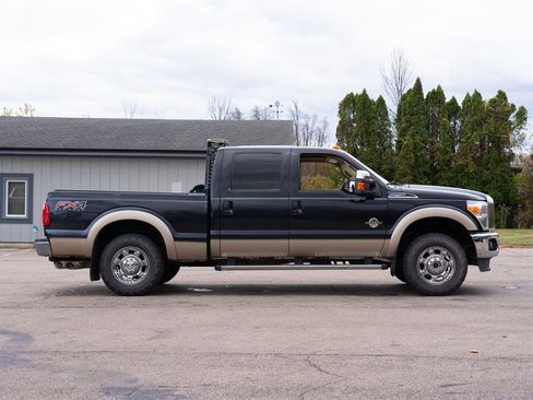 Used 2012 Ford F250 Lariat w/ Lariat Ultimate Pkg image 4