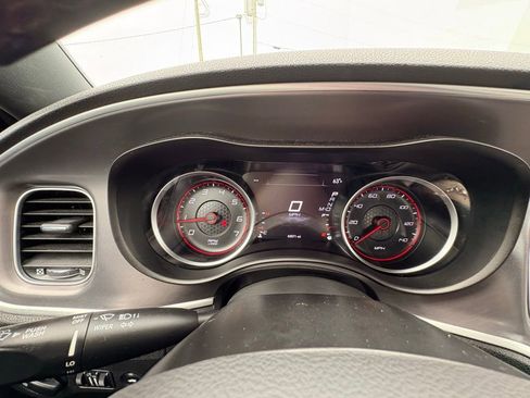 Used 2020 Dodge Charger SXT RWD image 21