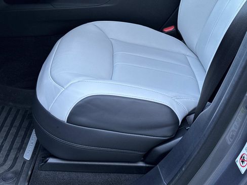 Certified 2025 Land Rover Range Rover Sport Dynamic SE image 21