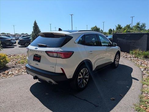 Used 2020 Ford Escape Titanium AWD/4WD image 5