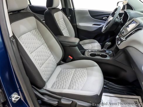 Used 2021 Chevrolet Equinox LT FWD image 30