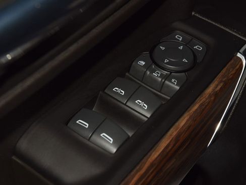 Used 2023 Chevrolet Silverado 2500 High Country w/ Safety Package II image 50