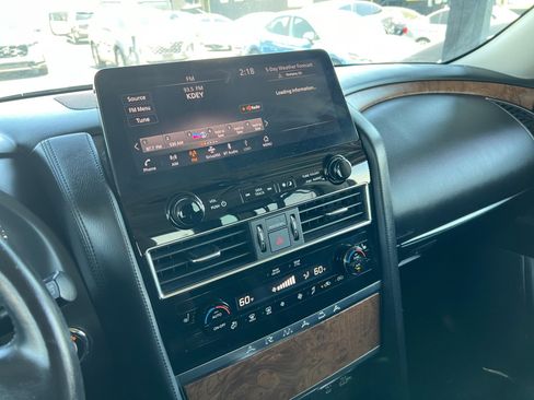 Used 2022 Nissan Armada SL w/ Captain's Chairs Package image 16