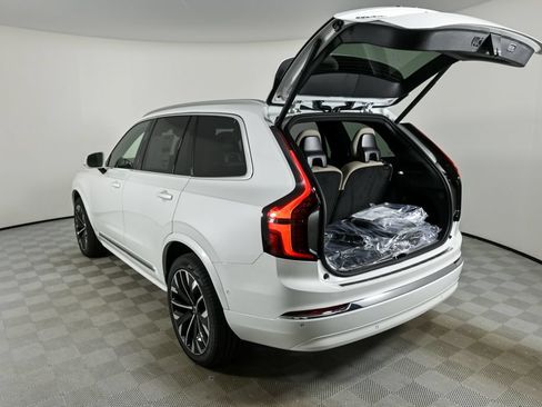 New 2026 Volvo XC90 B6 Plus w/ Protection Package Premier AWD/4WD image 34