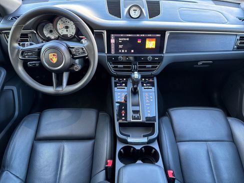 Certified 2023 Porsche Macan GTS image 6